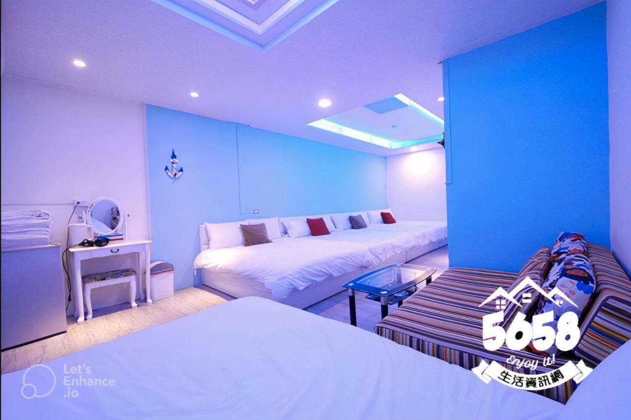 台中市Fengjia Pig'S Houseアパートメント エクステリア 写真