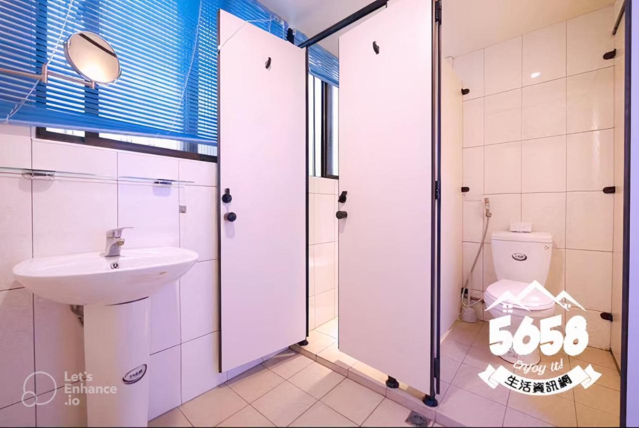 台中市Fengjia Pig'S Houseアパートメント エクステリア 写真