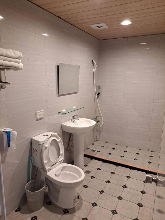 台中市Fengjia Pig'S Houseアパートメント エクステリア 写真