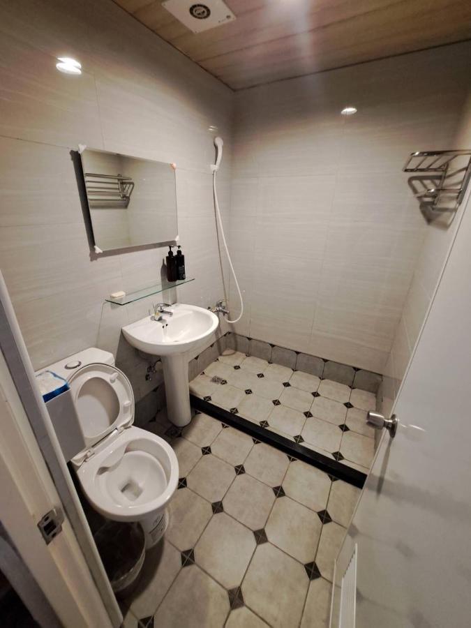 台中市Fengjia Pig'S Houseアパートメント エクステリア 写真